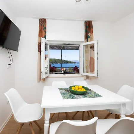 Pet Friendly In With View Apartment